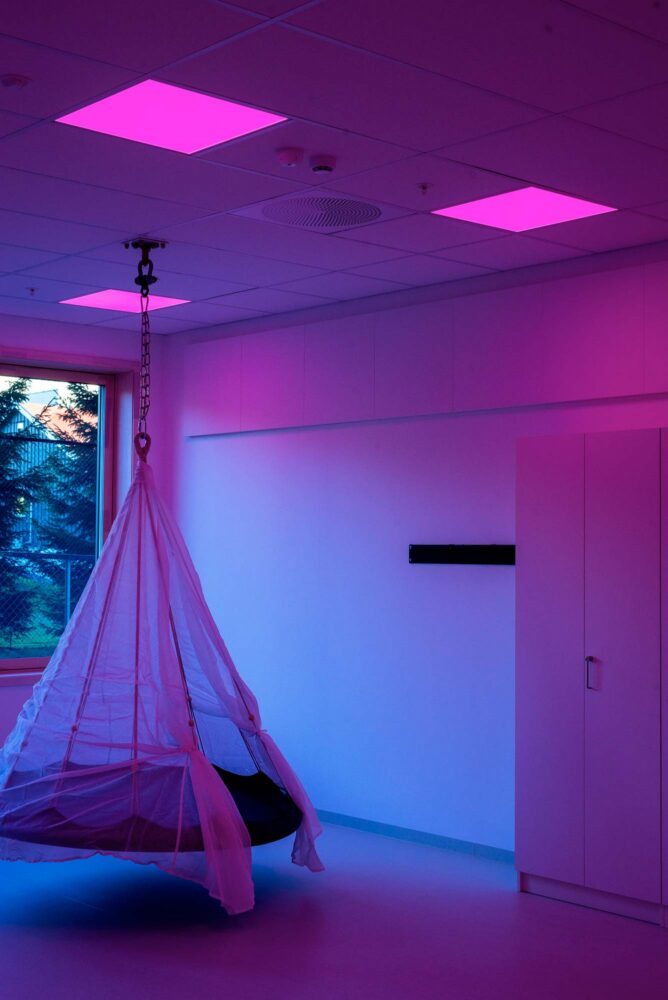 benterud skole 5 led panel rgbw